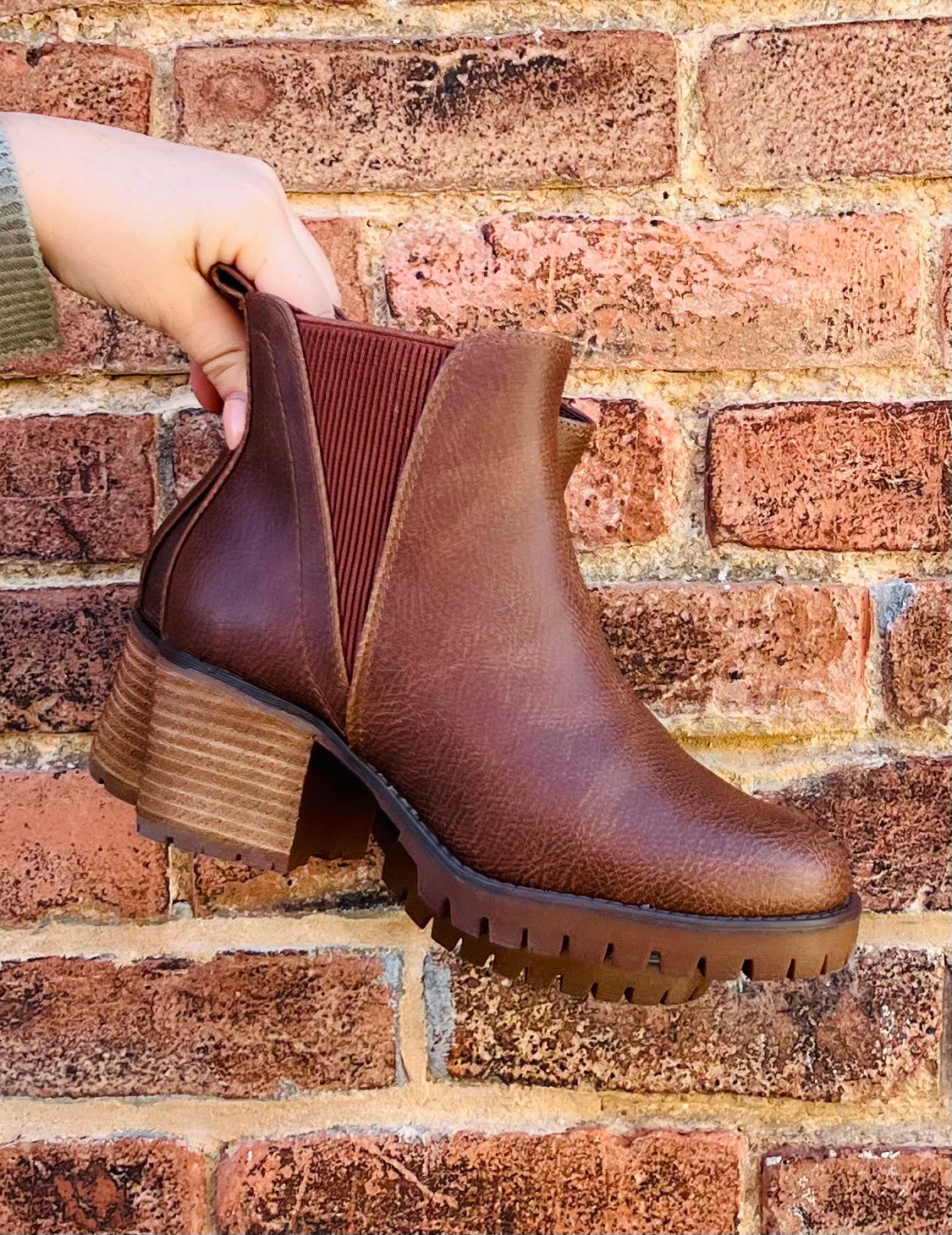 Jody ribbed block heel chelsea boot best sale