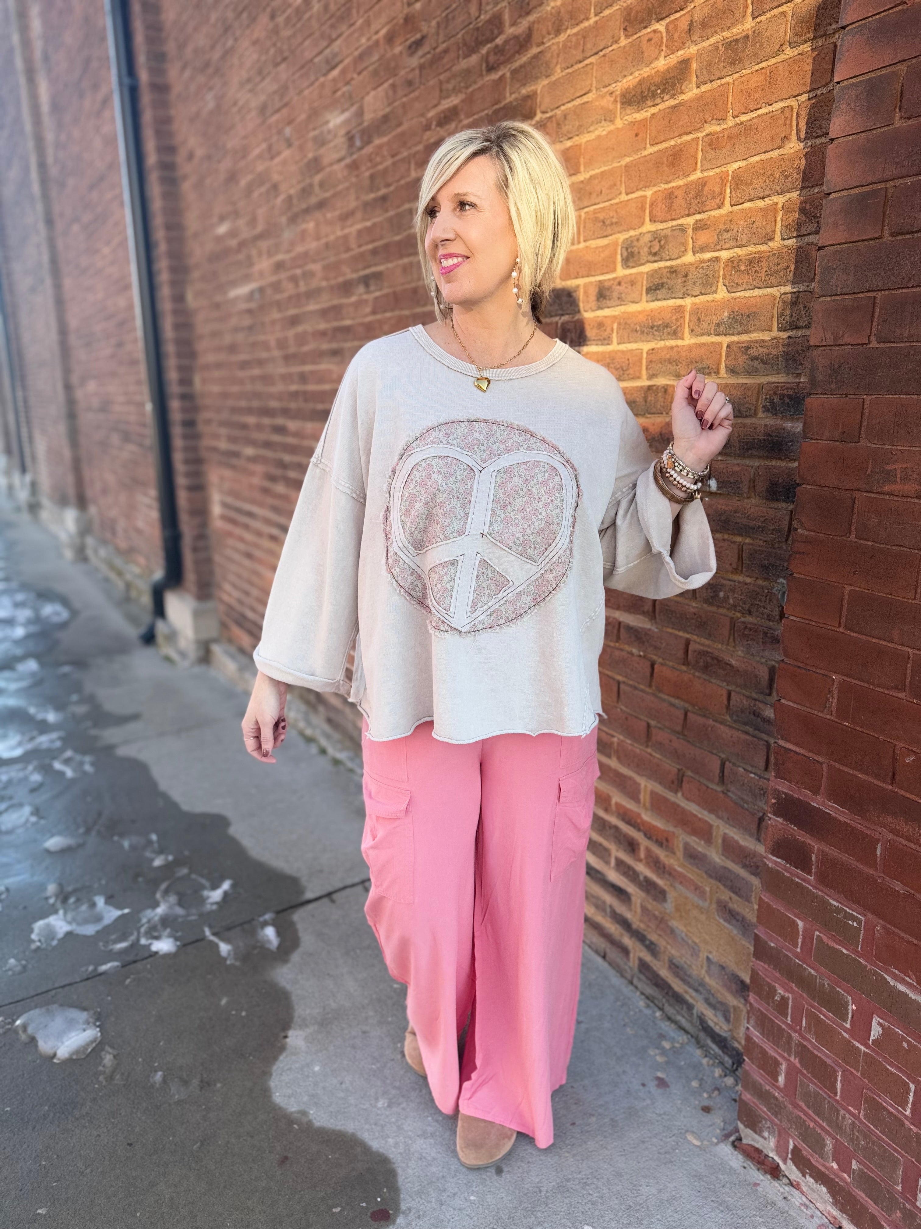 3/4 Sleeve Mineral Wash Peace Top