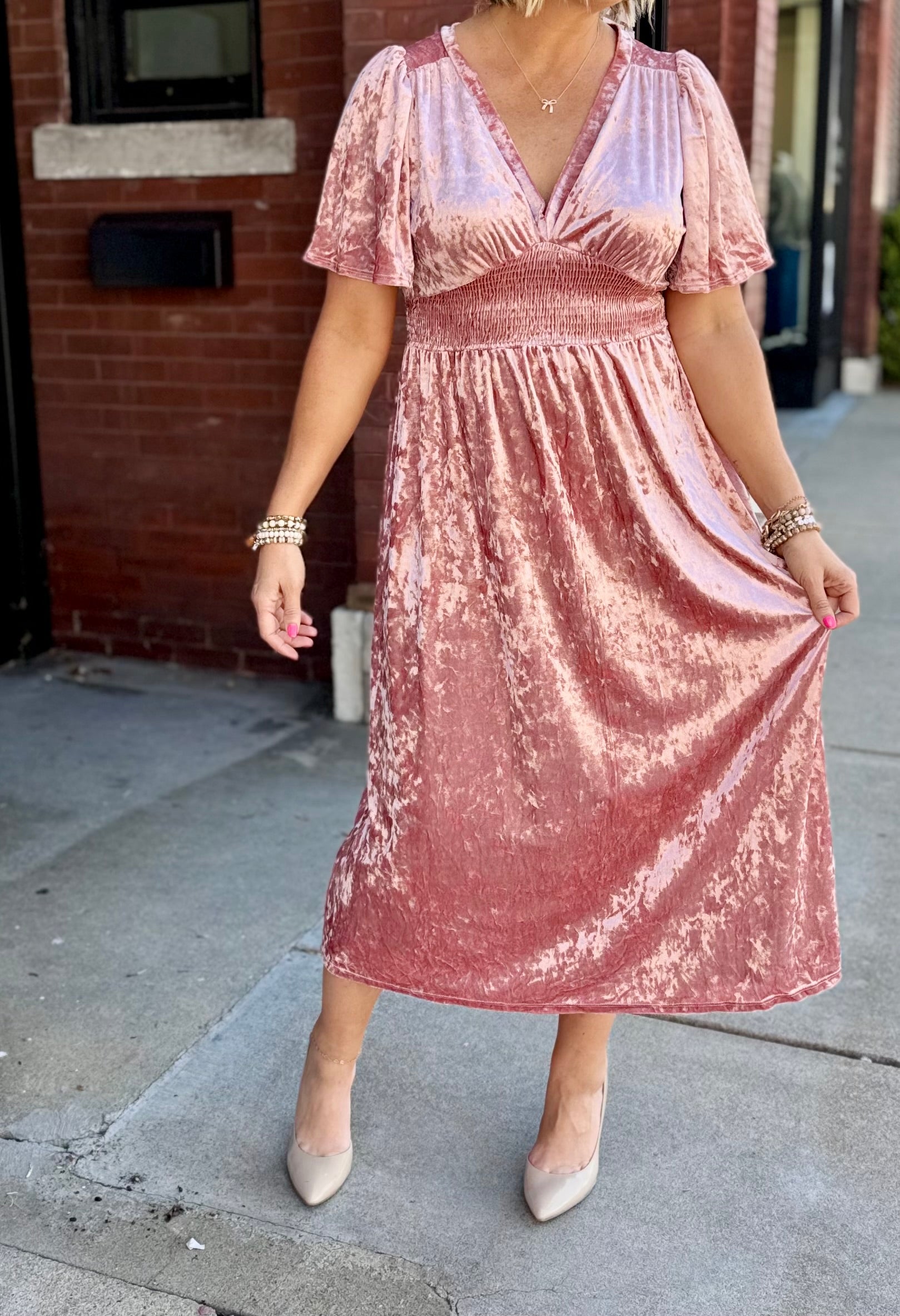 pink velvet dress
